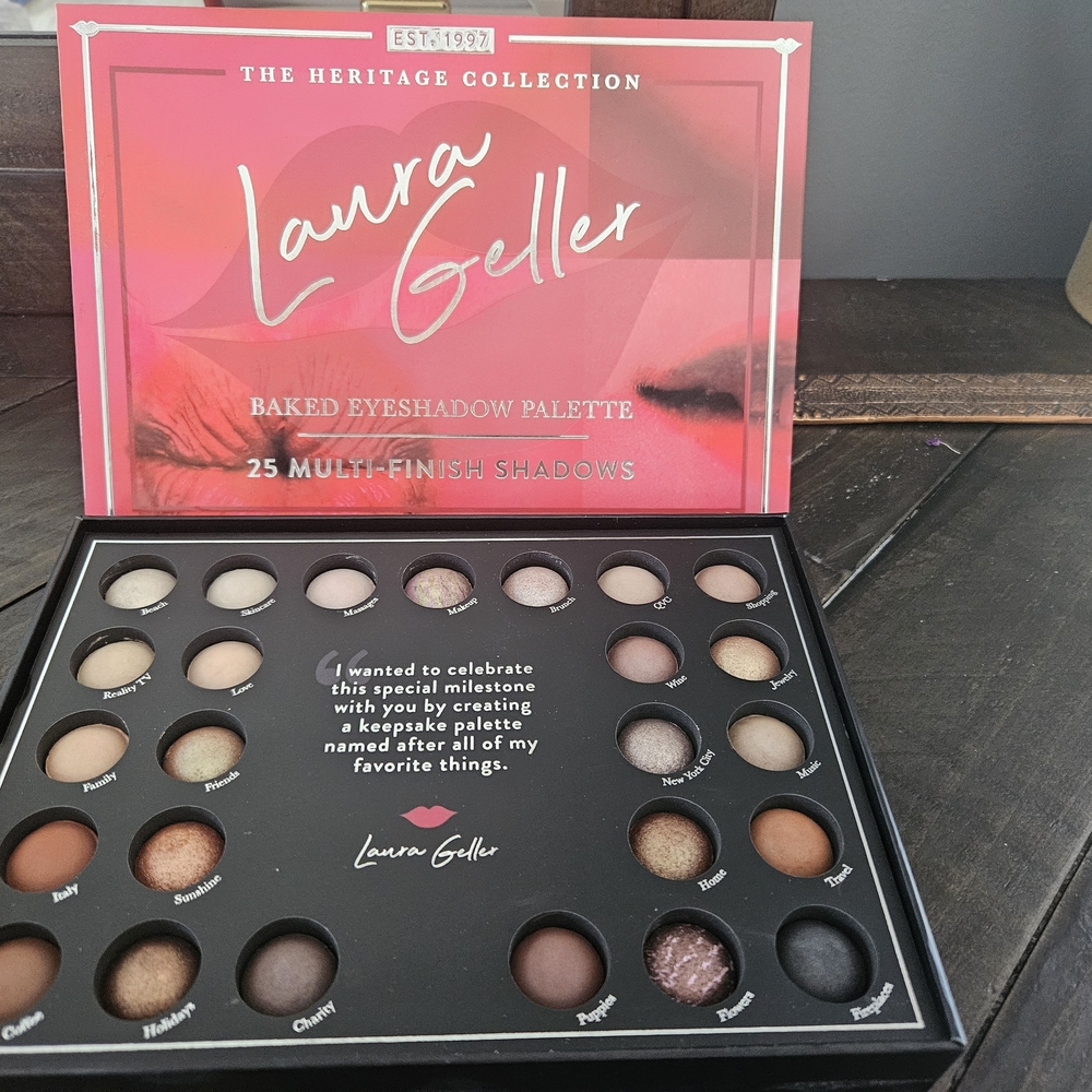 Laura Geller Heritage Collection Baked Eyeshadow Palette - 25 Shades